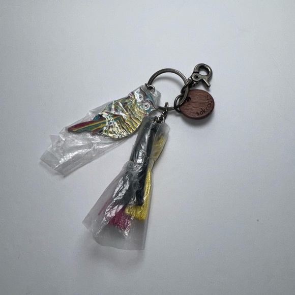 Sakroots owl keychain With charm & tassels new - Picture 1 of 5
